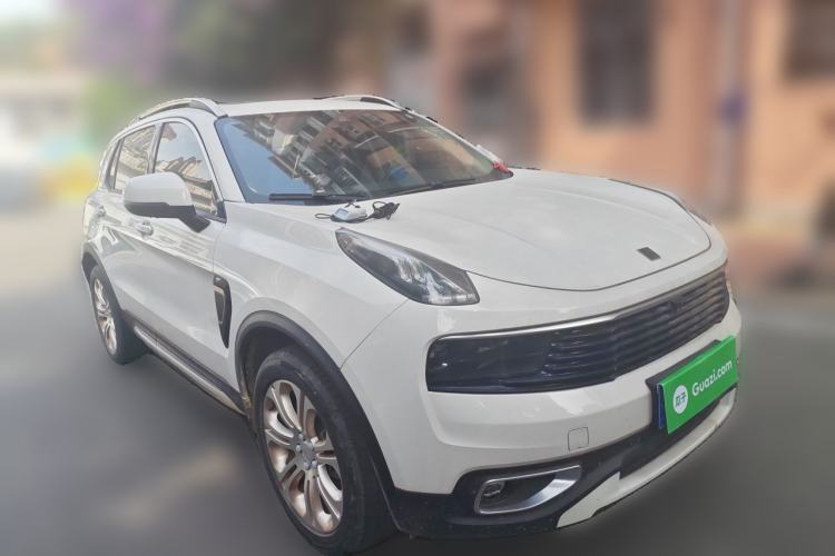 Used Lynk & Co 01 2017 2.0T Two-Wheel Drive Pro Edition Front Right 45 Deg