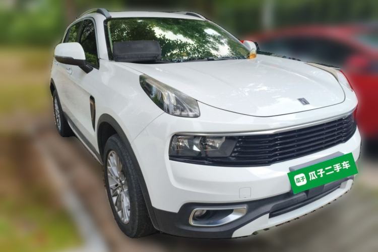 Used Lynk & Co 01 2017 2.0T Two-Wheel-Drive Version Front Right 45 Deg