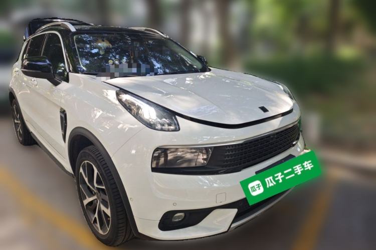 Used Lynk & Co 01 2017 2.0T Four-Wheel Drive Pro Edition Front Right 45 Deg
