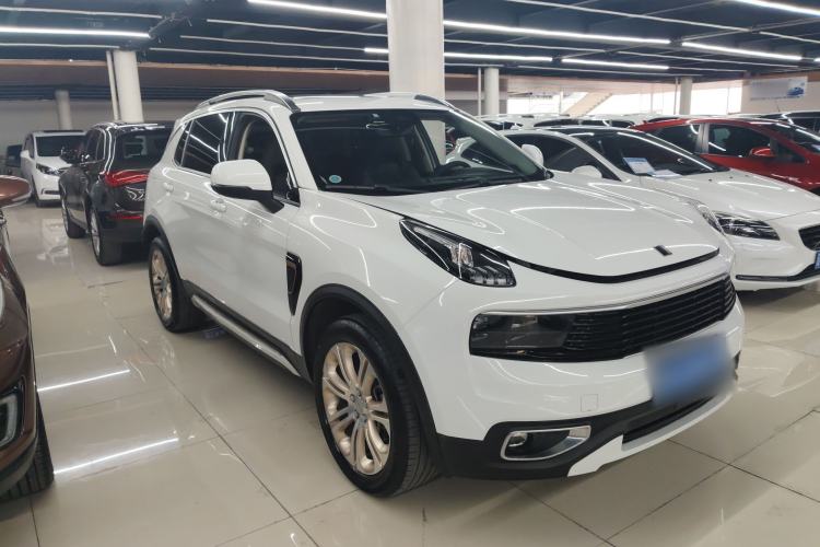 Used Lynk & Co 01 2017 2.0T Two-Wheel Drive Pro Edition Front Right 45 Deg