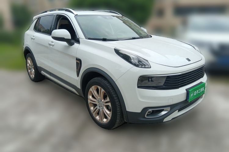 Used Lynk & Co 01 2017 2.0T Two-Wheel Drive Pro Edition Front Right 45 Deg