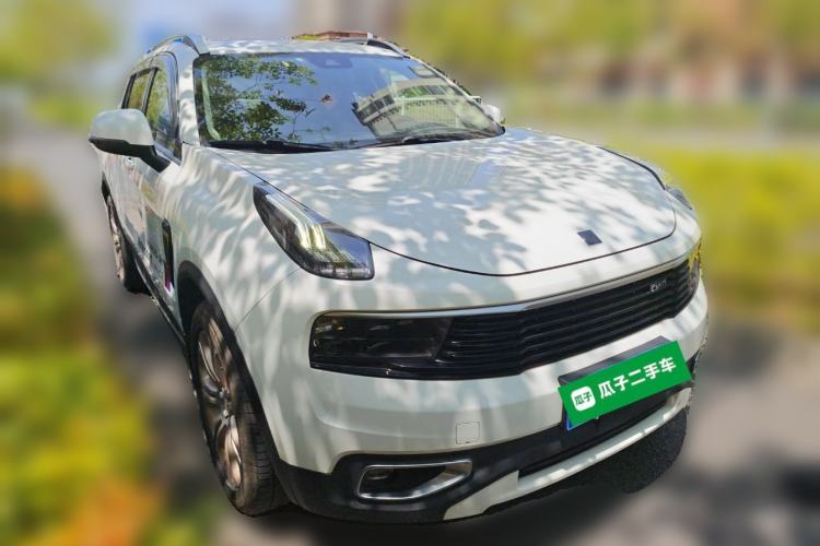 Used Lynk & Co 01 2017 2.0T Two-Wheel Drive Pro Edition Front Right 45 Deg
