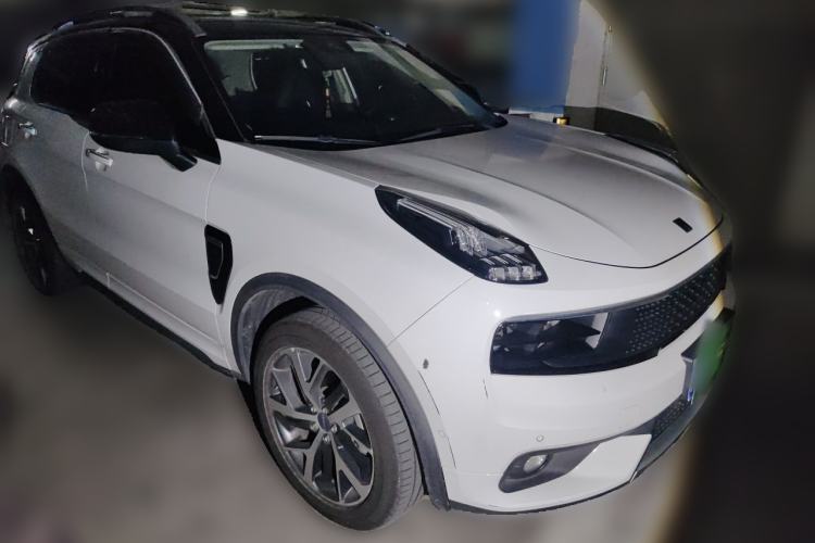 Used Lynk & Co 01 2017 2.0T Four-Wheel Drive Pro Edition Front Right 45 Deg