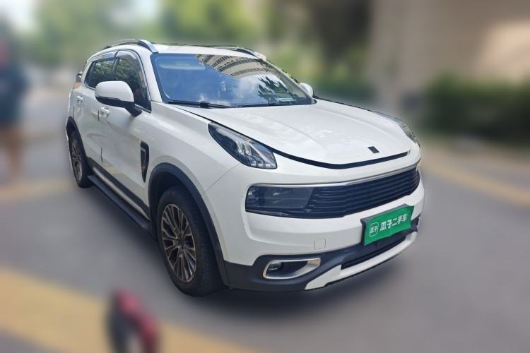 Used Lynk & Co 01 2017 2.0T Two-Wheel-Drive Version Front Right 45 Deg
