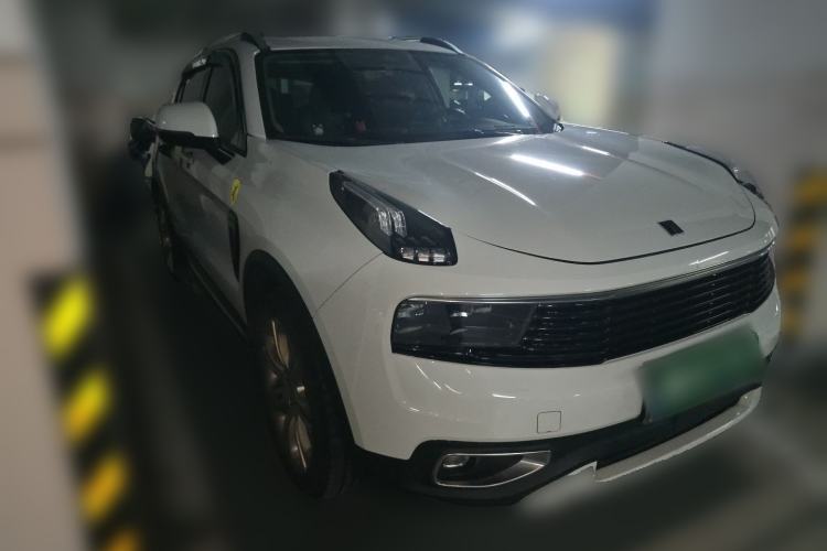 Used Lynk & Co 01 2017 2.0T Two-Wheel Drive Pro Edition Front Right 45 Deg