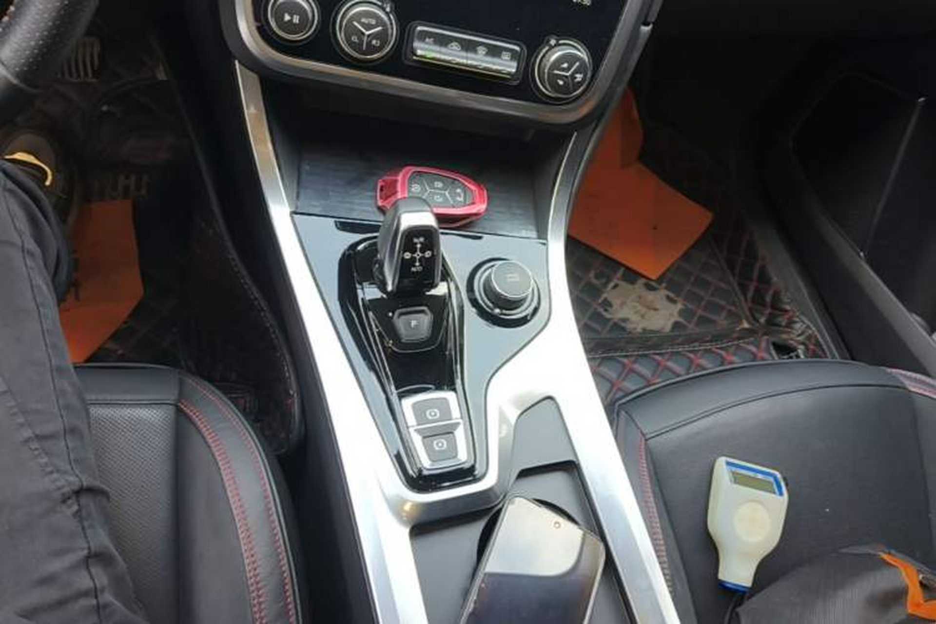 Used Lynk & Co 01 2017 2.0T Four-Wheel Drive Pro Edition Gear Lever