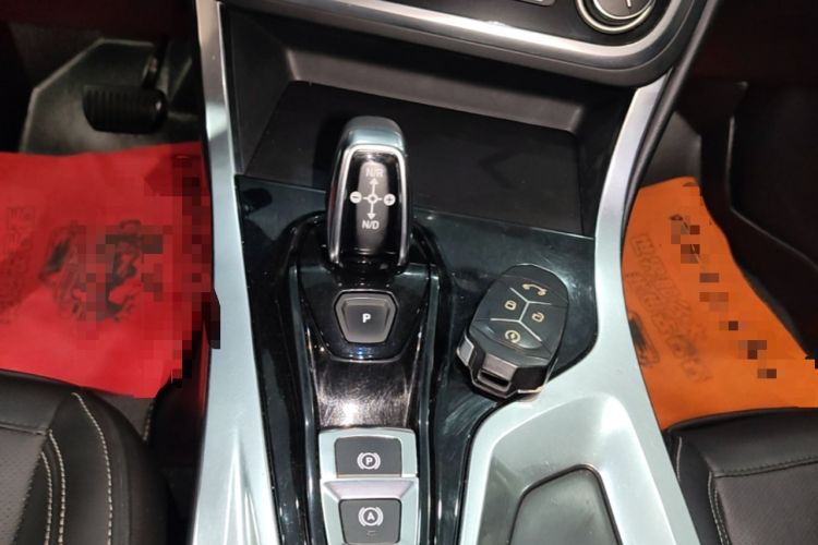 Used Lynk & Co 01 2017 2.0T Two-Wheel Drive Pro Edition Gear Lever