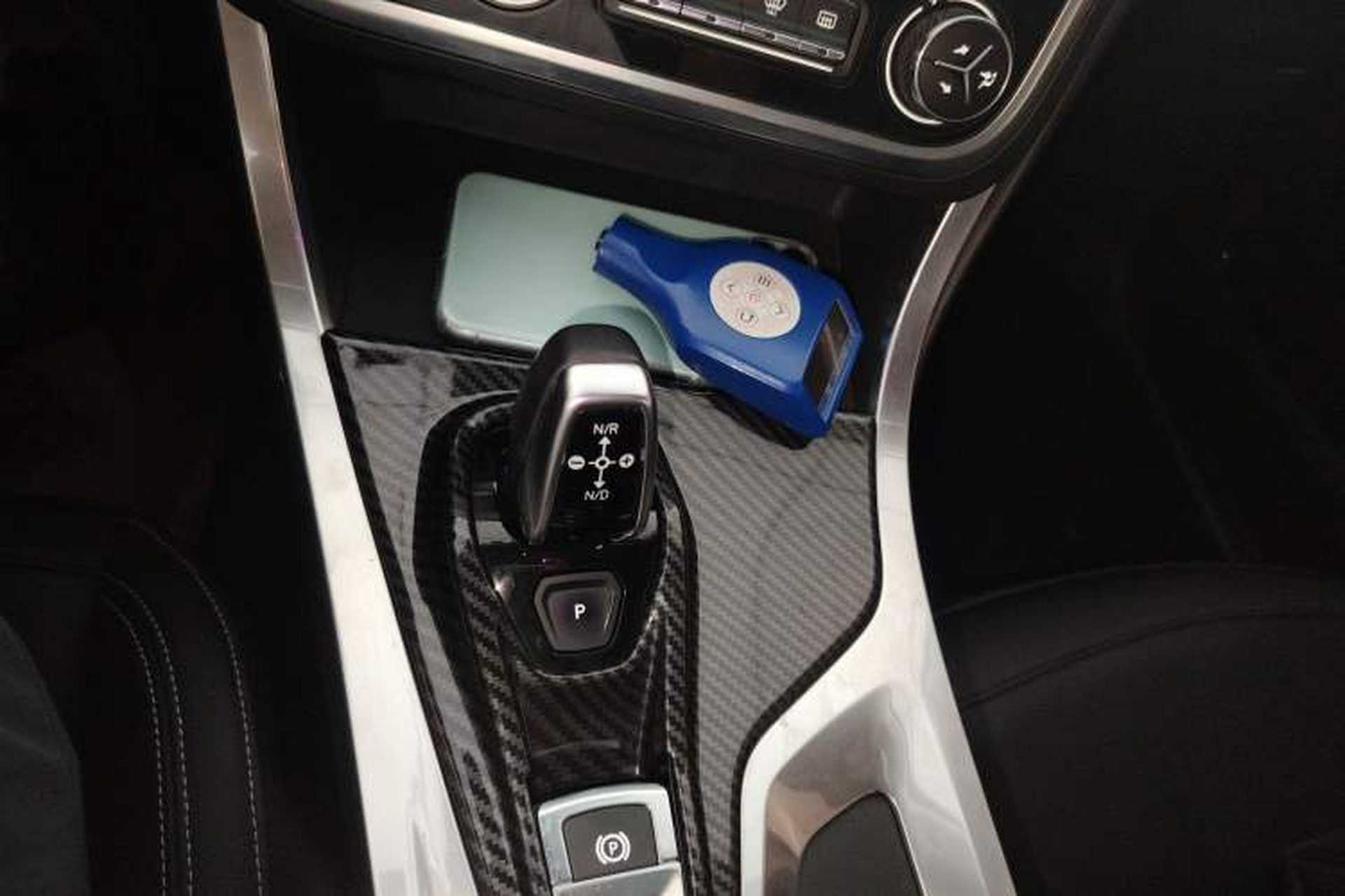 Used Lynk & Co 01 2017 2.0T Two-Wheel-Drive Version Gear Lever