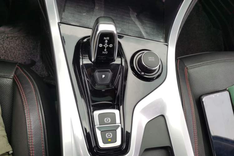 Used Lynk & Co 01 2017 2.0T Four-Wheel Drive Pro Edition Gear Lever