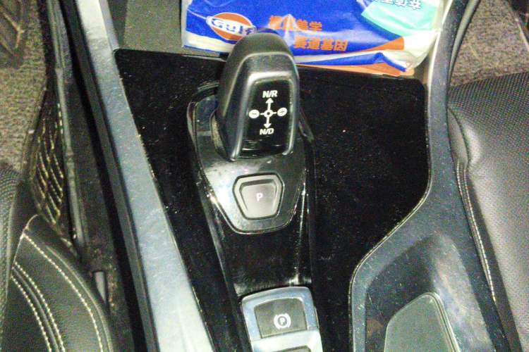Used Lynk & Co 01 2017 2.0T Two-Wheel Drive Pro Edition Gear Lever