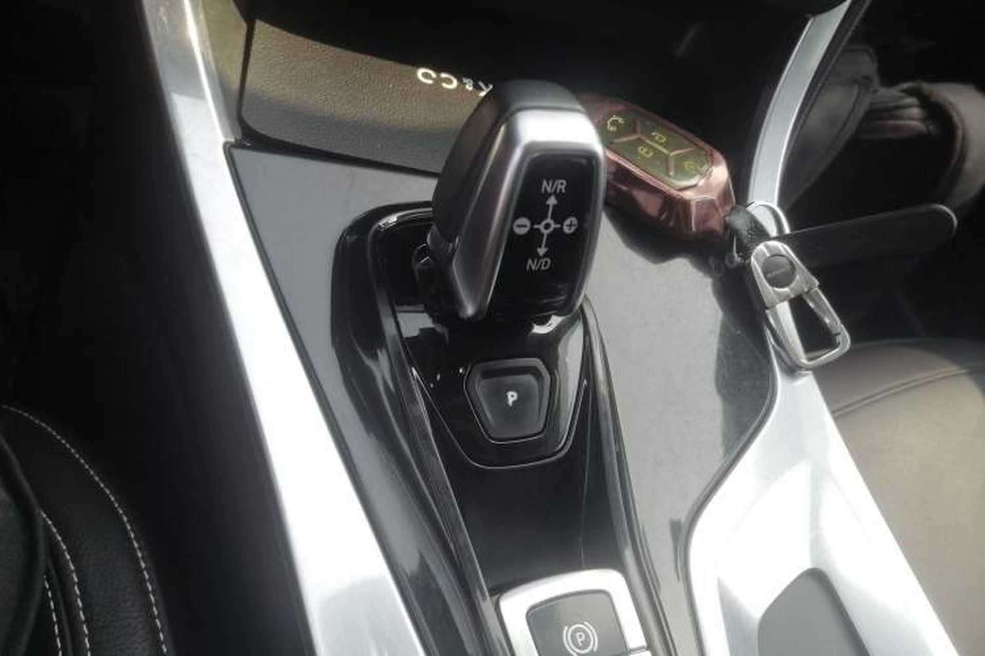 Used Lynk & Co 01 2017 2.0T Two-Wheel-Drive Version Gear Lever