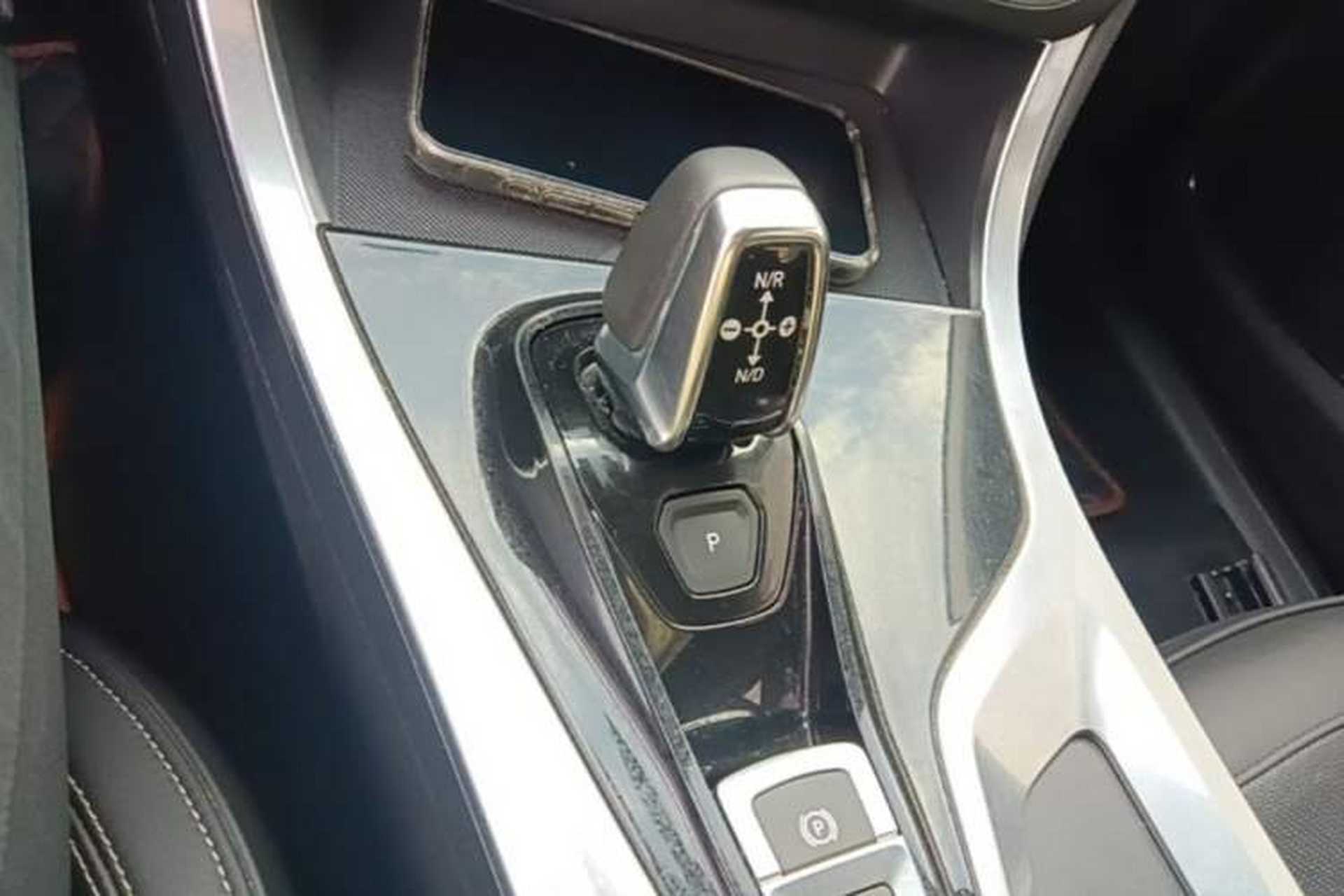 Used Lynk & Co 01 2017 2.0T Two-Wheel Drive Pro Edition Gear Lever
