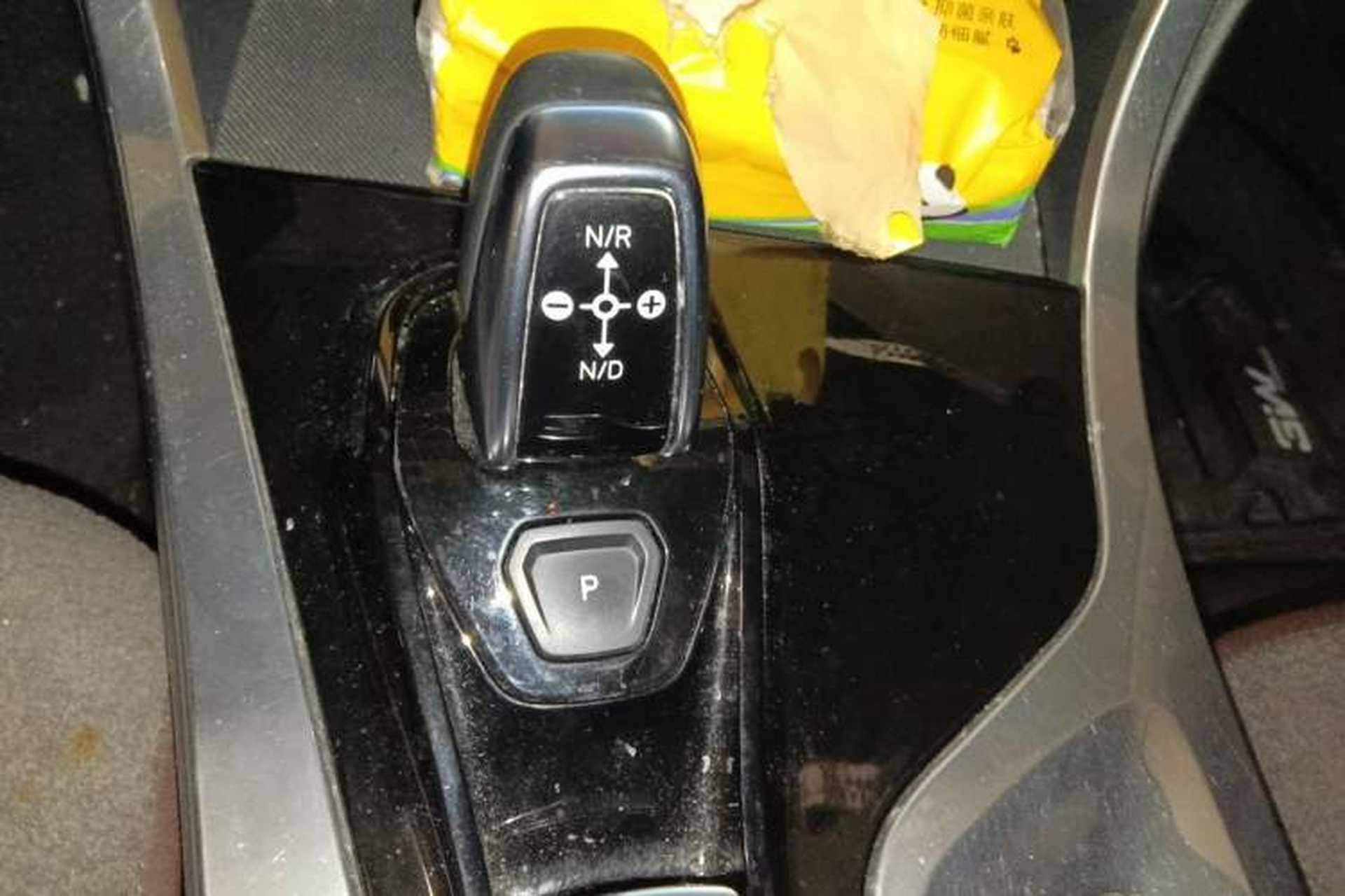 Used Lynk & Co 01 2017 2.0T Two-Wheel-Drive Version Gear Lever