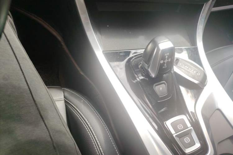 Used Lynk & Co 01 2017 2.0T Two-Wheel-Drive Version Gear Lever