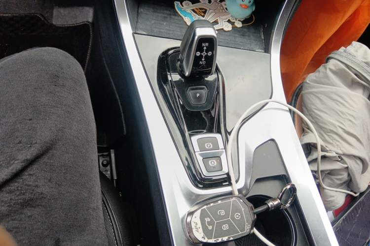 Used Lynk & Co 01 2017 2.0T Two-Wheel Drive Pro Edition Gear Lever