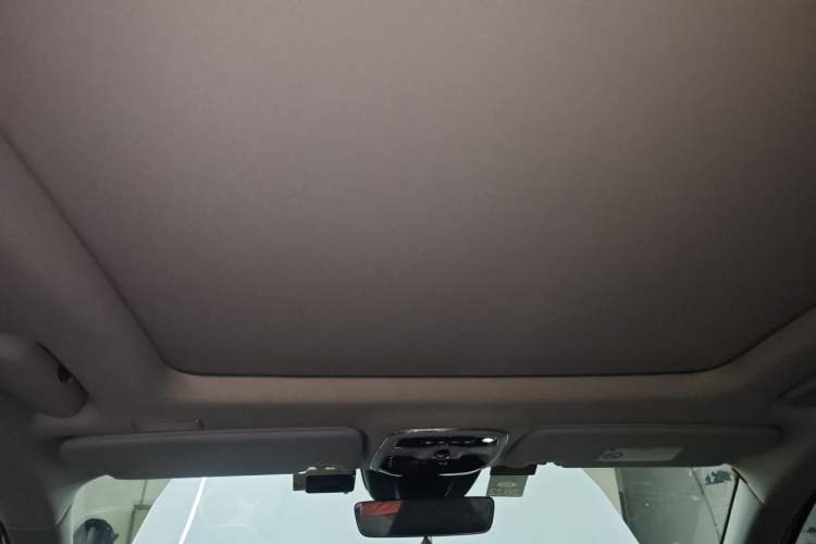 Used Lynk & Co 01 2017 2.0T Two-Wheel-Drive Version Headliner