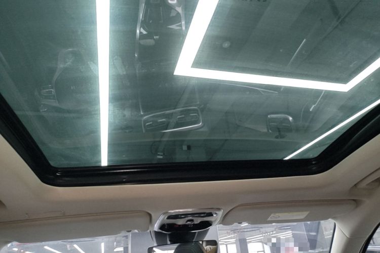 Used Lynk & Co 01 2017 2.0T Two-Wheel Drive Pro Edition Headliner