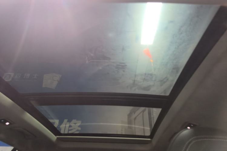 Used Lynk & Co 01 2017 2.0T Two-Wheel Drive Pro Edition Headliner