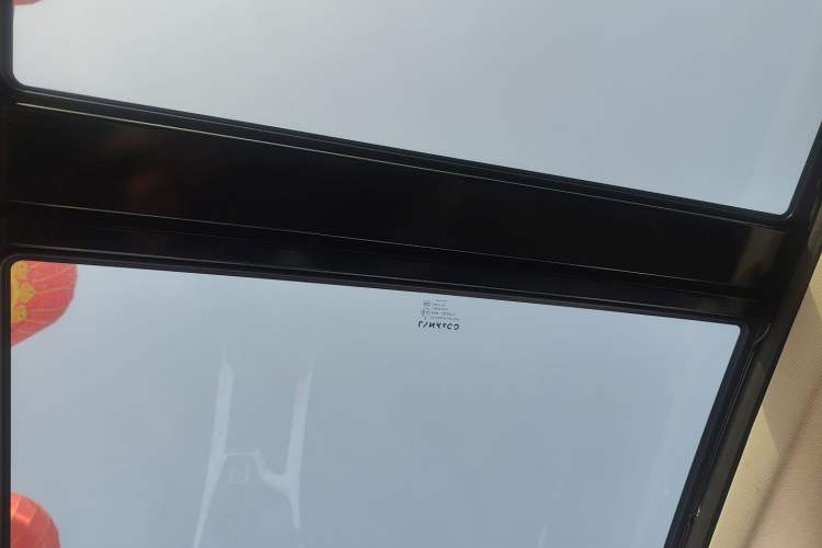 Used Lynk & Co 01 2017 2.0T Two-Wheel Drive Pro Edition Headliner