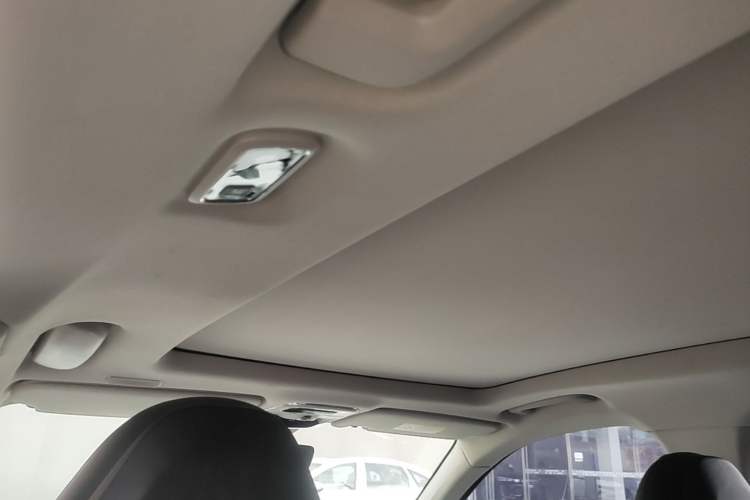 Used Lynk & Co 01 2017 2.0T Two-Wheel-Drive Version Headliner