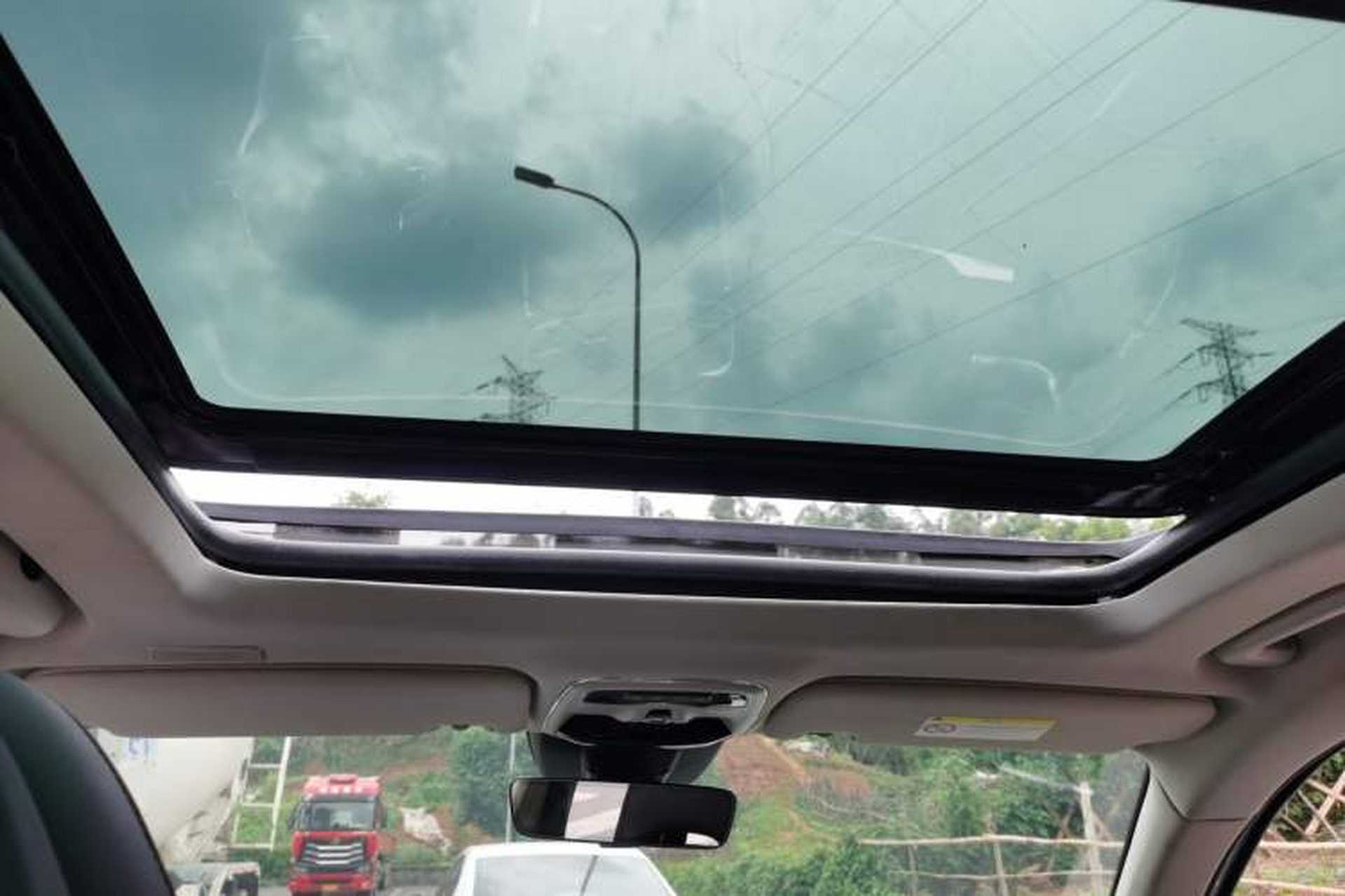 Used Lynk & Co 01 2017 2.0T Four-Wheel Drive Pro Edition Headliner