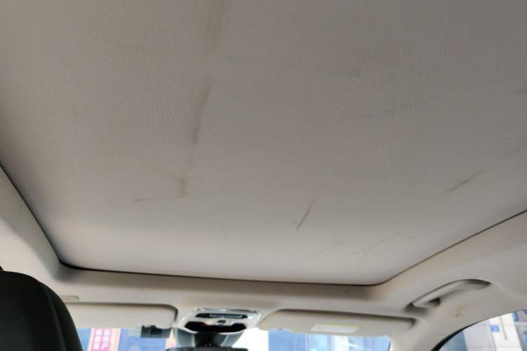 Used Lynk & Co 01 2017 2.0T Two-Wheel-Drive Version Headliner
