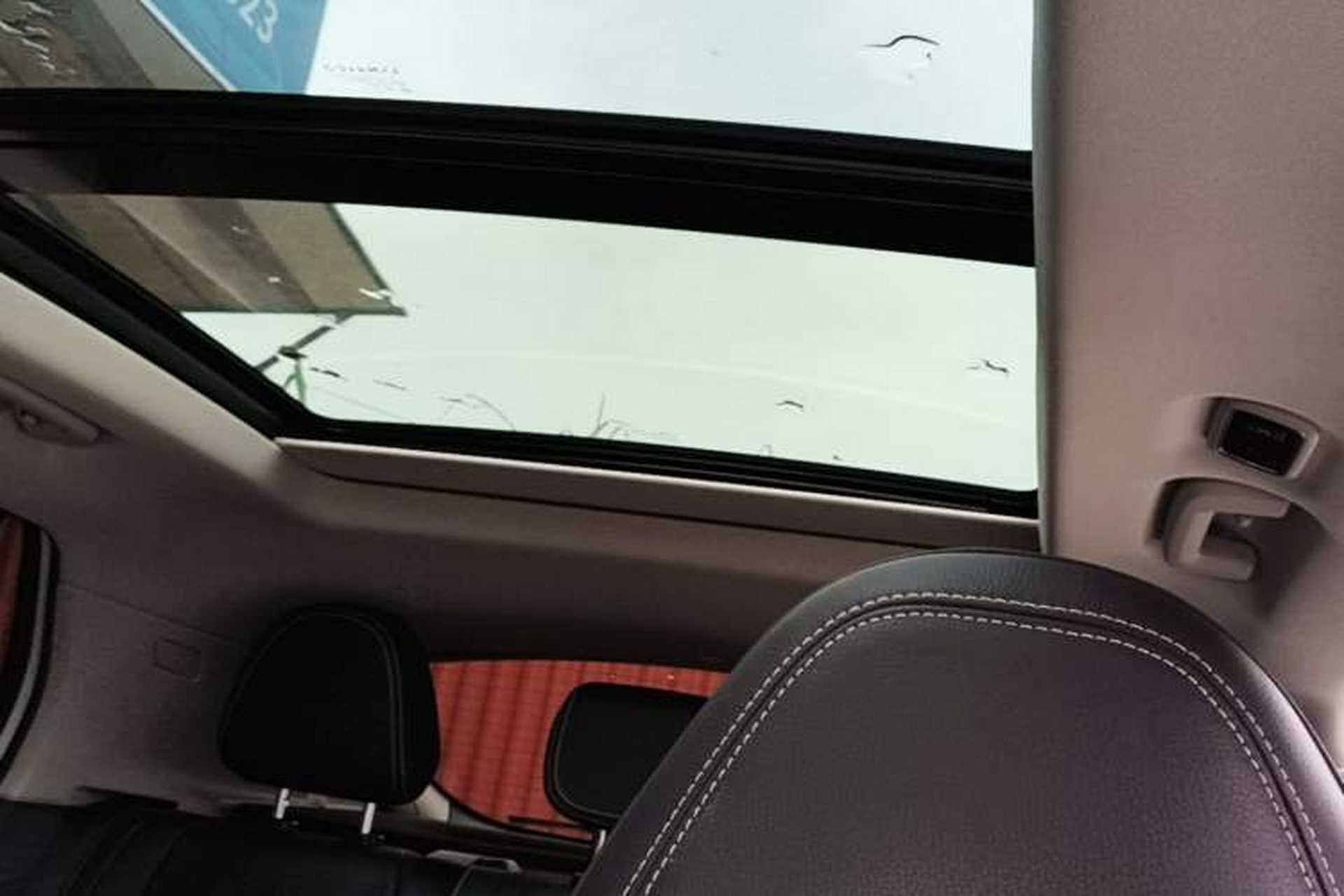 Used Lynk & Co 01 2017 2.0T Two-Wheel Drive Pro Edition Headliner