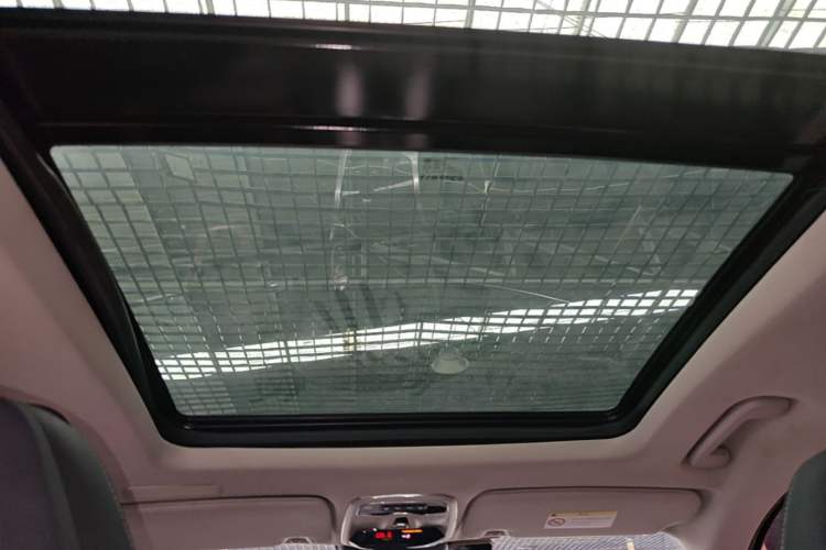 Used Lynk & Co 01 2017 2.0T Two-Wheel Drive Pro Edition Headliner