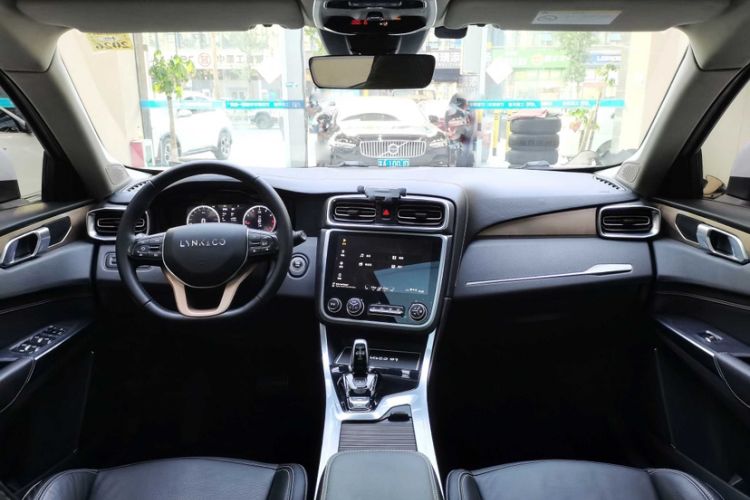 Used Lynk & Co 01 2017 2.0T Two-Wheel-Drive Version Headliner