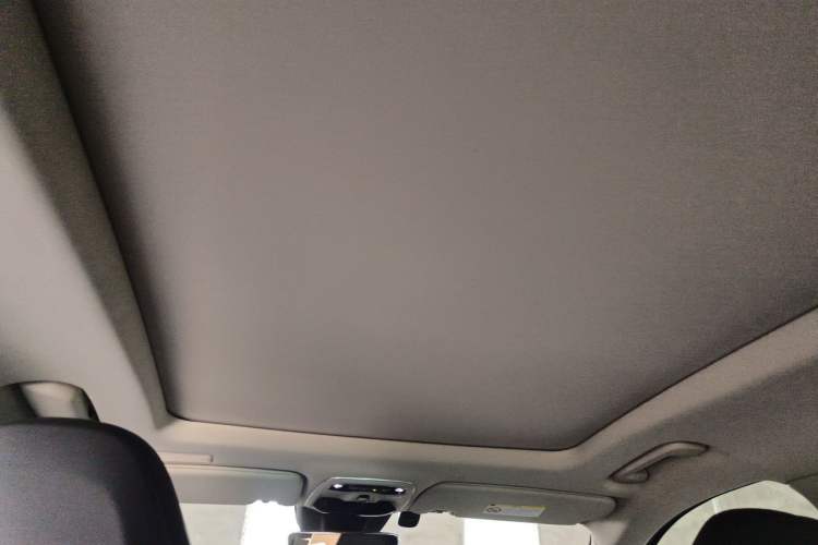 Used Lynk & Co 01 2017 2.0T Four-Wheel Drive Pro Edition Headliner