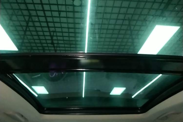 Used Lynk & Co 01 2017 2.0T Four-Wheel Drive Pro Edition Headliner