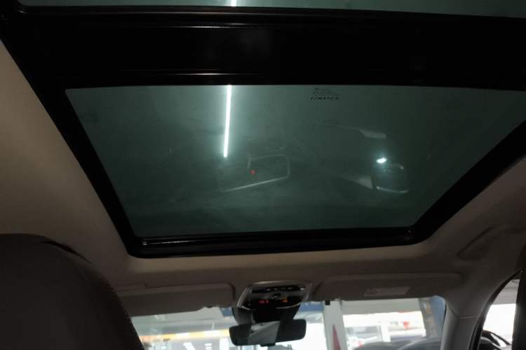 Used Lynk & Co 01 2017 2.0T Two-Wheel-Drive Version Headliner