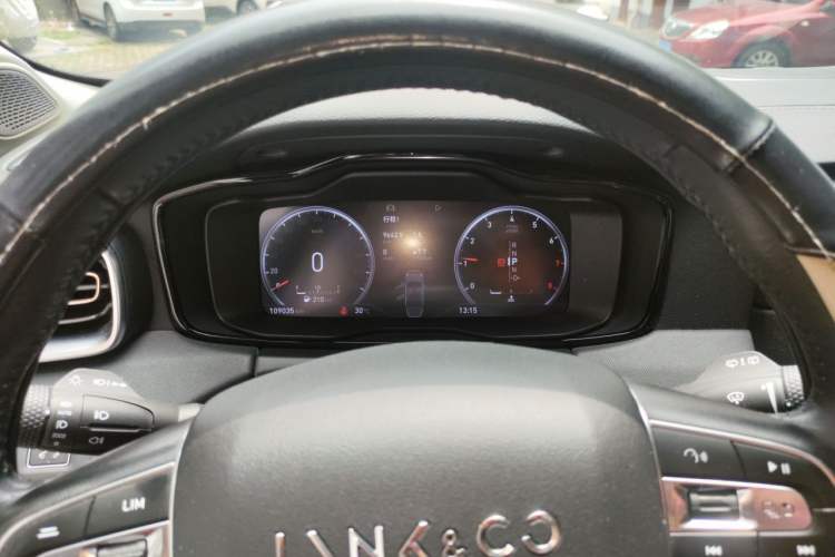 Used Lynk & Co 01 2017 2.0T Two-Wheel Drive Pro Edition Instrument Cluster