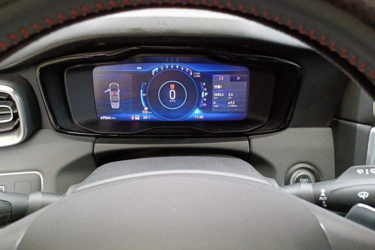 Used Lynk & Co 01 2017 2.0T Four-Wheel Drive Pro Edition Instrument Cluster