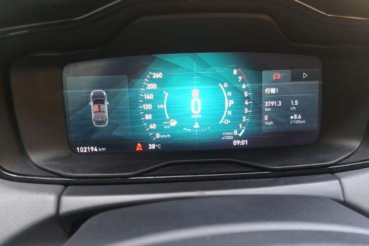 Used Lynk & Co 01 2017 2.0T Two-Wheel-Drive Version Instrument Cluster