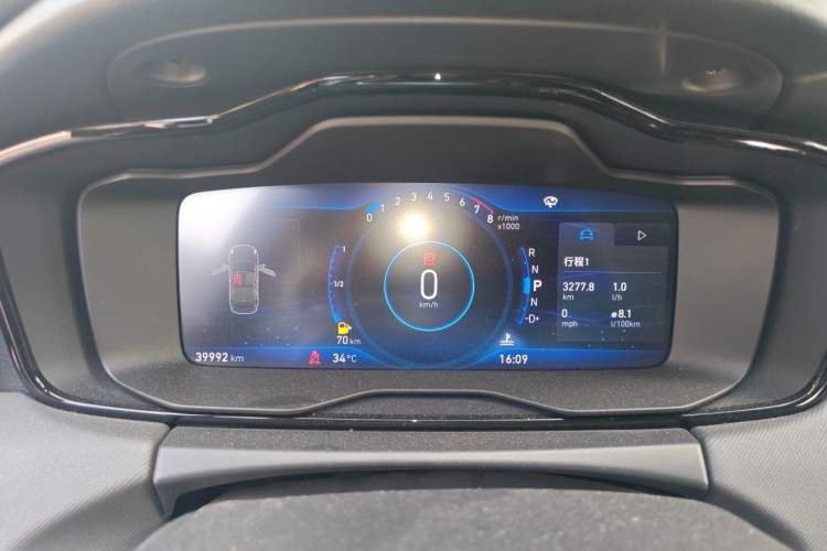 Used Lynk & Co 01 2017 2.0T Two-Wheel Drive Pro Edition Instrument Cluster