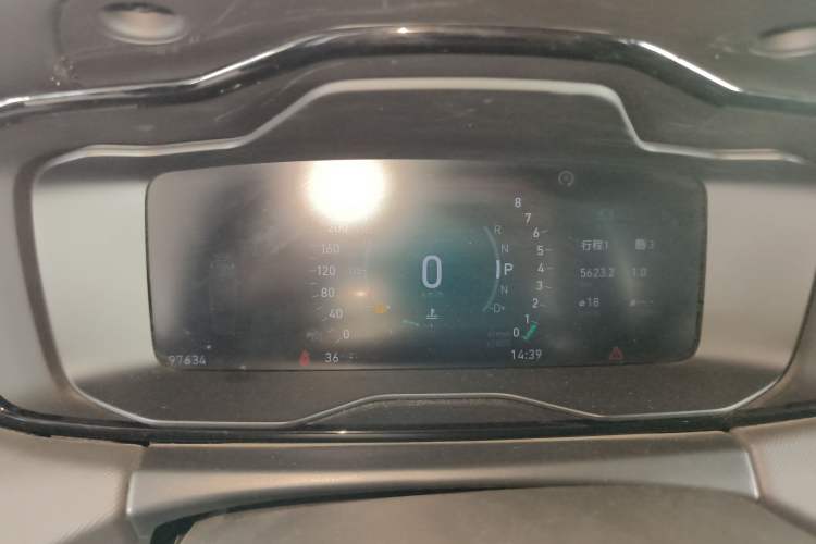 Used Lynk & Co 01 2017 2.0T Two-Wheel-Drive Version Instrument Cluster