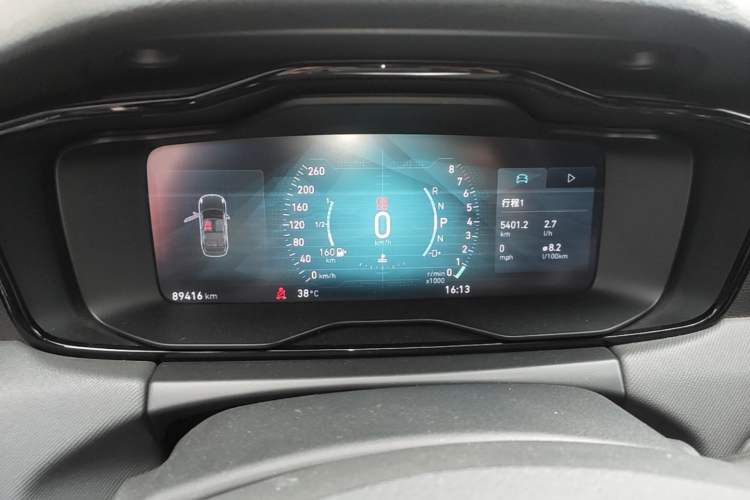 Used Lynk & Co 01 2017 2.0T Two-Wheel-Drive Version Instrument Cluster