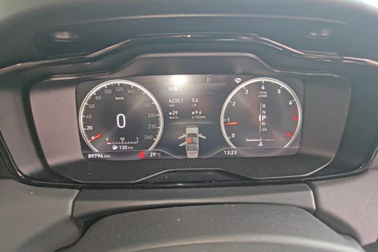 Used Lynk & Co 01 2017 2.0T Two-Wheel-Drive Version Instrument Cluster