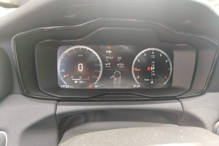 Used Lynk & Co 01 2017 2.0T Two-Wheel-Drive Version Instrument Cluster