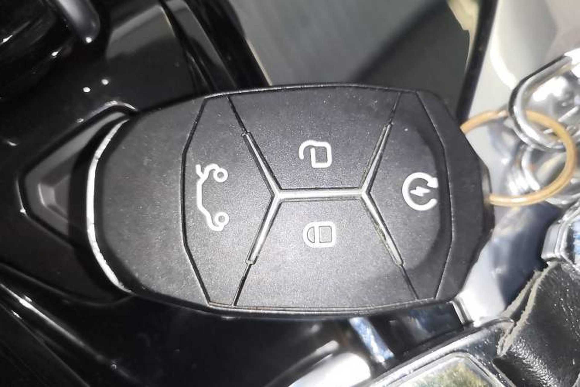 Used Lynk & Co 01 2017 2.0T Two-Wheel Drive Pro Edition Interior 1