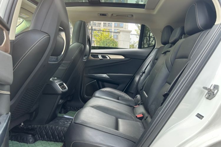 Used Lynk & Co 01 2017 2.0T Two-Wheel Drive Pro Edition Interior 1