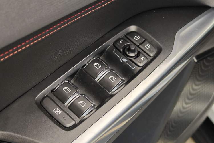 Used Lynk & Co 01 2017 2.0T Four-Wheel Drive Pro Edition Interior 12