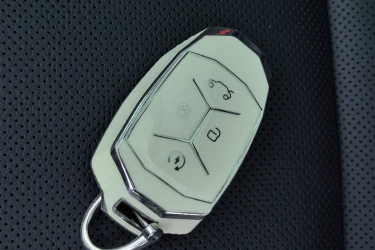 Used Lynk & Co 01 2017 2.0T Two-Wheel Drive Pro Edition Interior 12