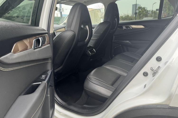 Used Lynk & Co 01 2017 2.0T Two-Wheel Drive Pro Edition Interior 3
