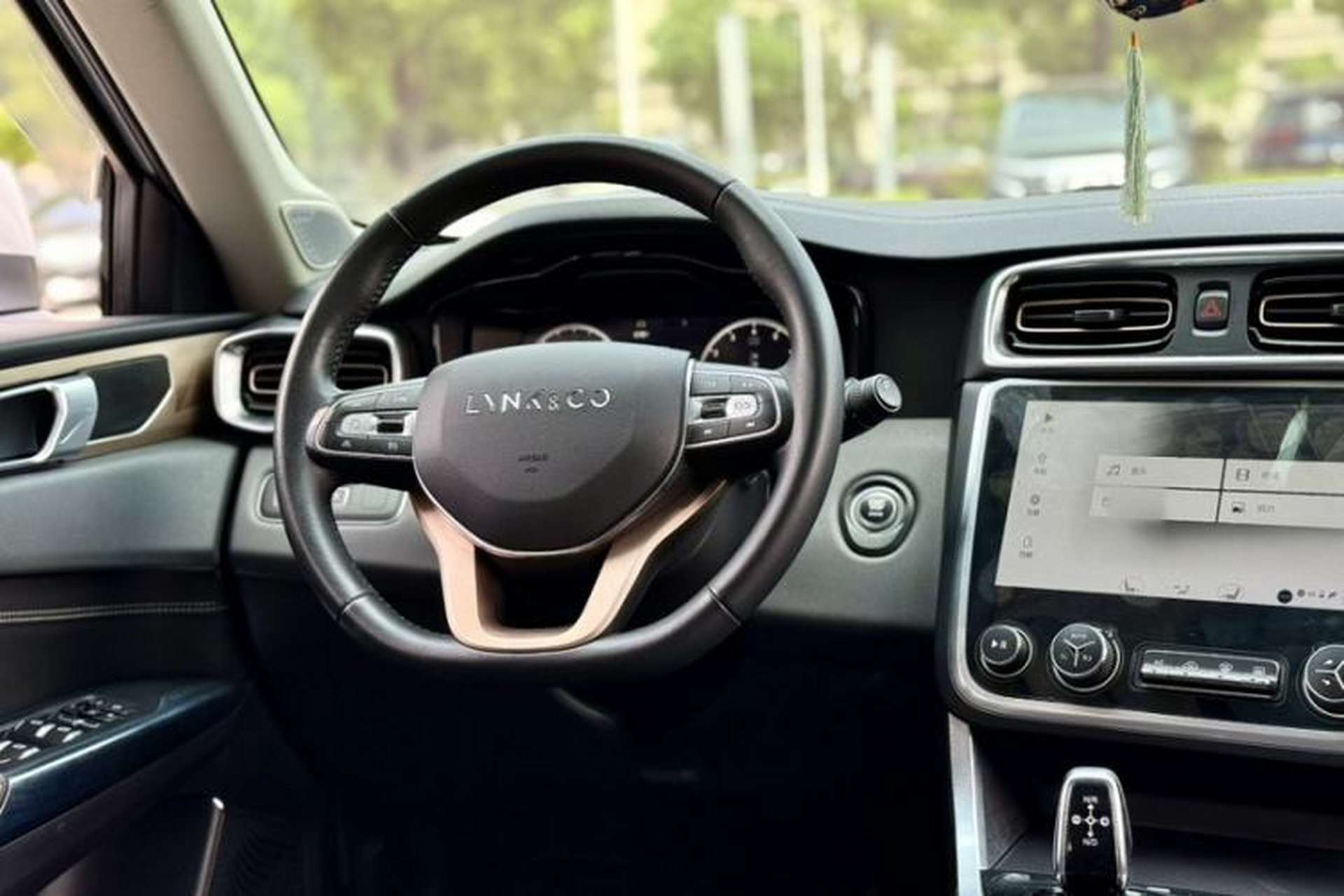 Used Lynk & Co 01 2017 2.0T Two-Wheel Drive Pro Edition Interior 3