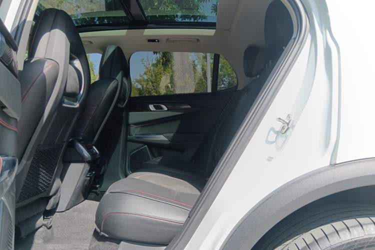 Used Lynk & Co 01 2017 2.0T Four-Wheel Drive Pro Edition Interior 3