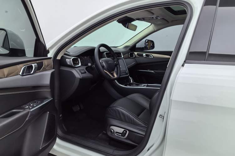Used Lynk & Co 01 2017 2.0T Two-Wheel Drive Pro Edition Interior 3
