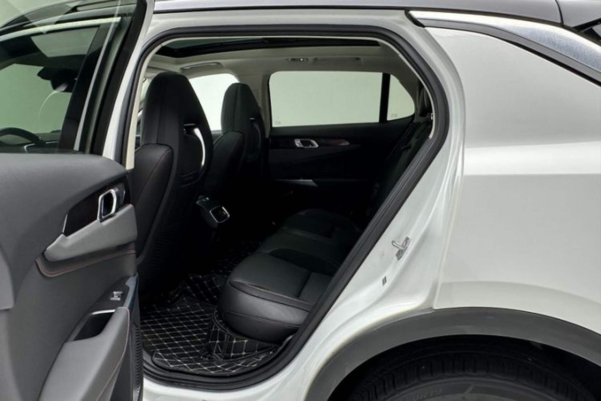 Used Lynk & Co 01 2017 2.0T Four-Wheel Drive Pro Edition Interior 4