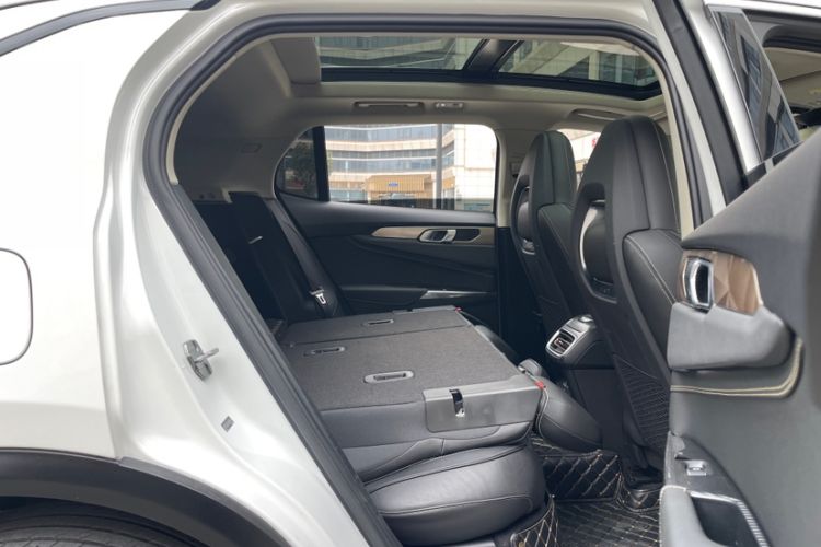 Used Lynk & Co 01 2017 2.0T Two-Wheel Drive Pro Edition Interior 4